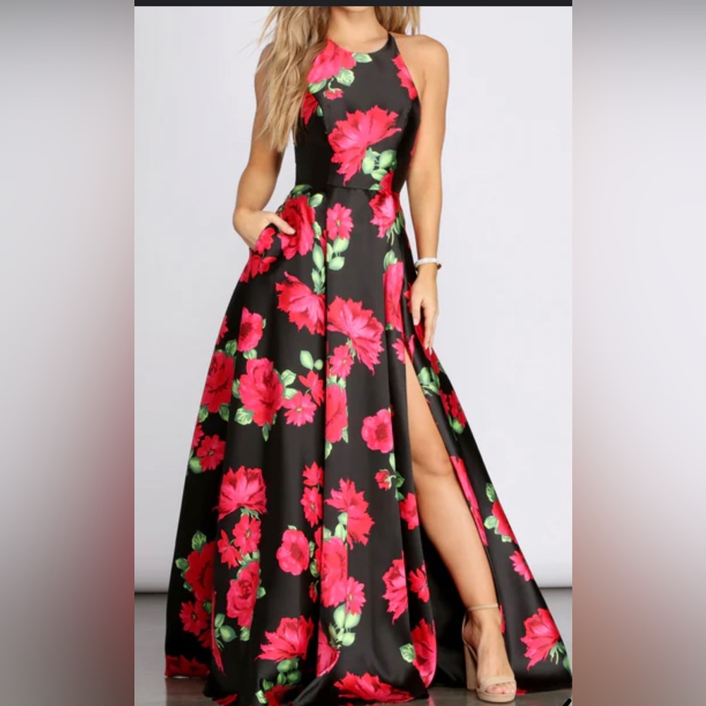 Special Occasion/ Formal Gown